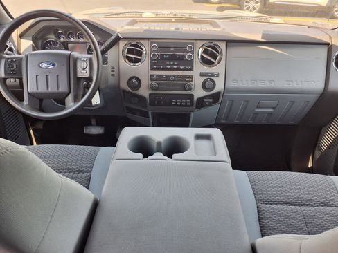 Used 2011 Ford F350 XLT w/ XLT Premium Pkg AWD/4WD image 7