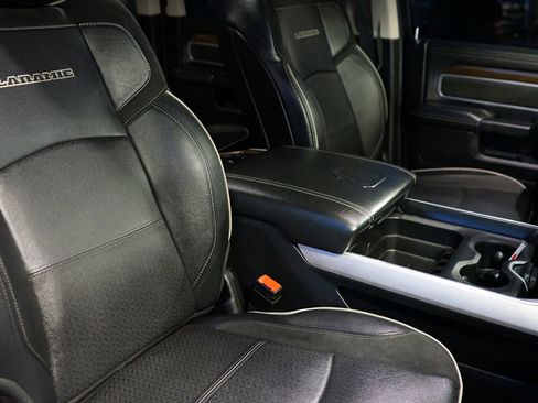 Used 2024 RAM 3500 Laramie image 20