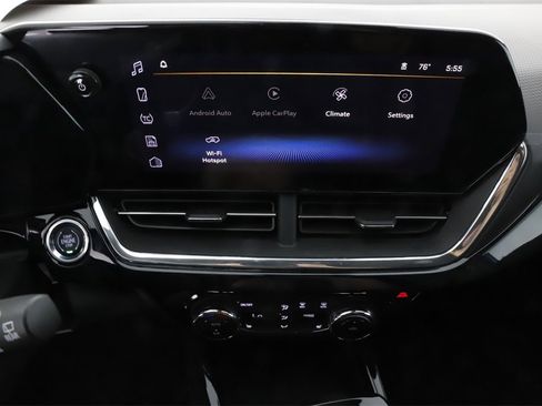 Used 2025 Chevrolet Trax RS w/ Driver Confidence Package image 19