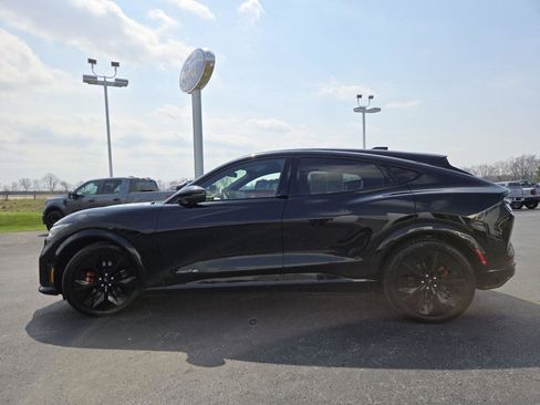 Used 2025 Ford Mustang Mach-E GT AWD/4WD image 17