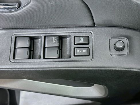 Used 2023 Nissan Frontier SV w/ SV Convenience Package RWD image 15