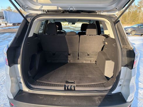 Used 2017 Ford Escape SE image 7