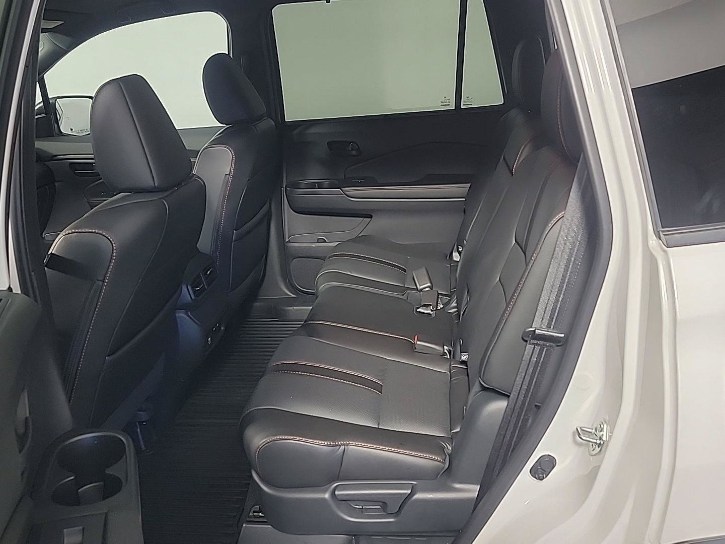 Certified 2025 Honda Passport TrailSport image 17