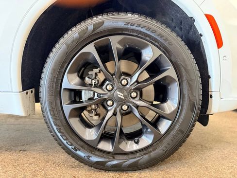 Used 2023 Dodge Durango GT AWD/4WD image 29