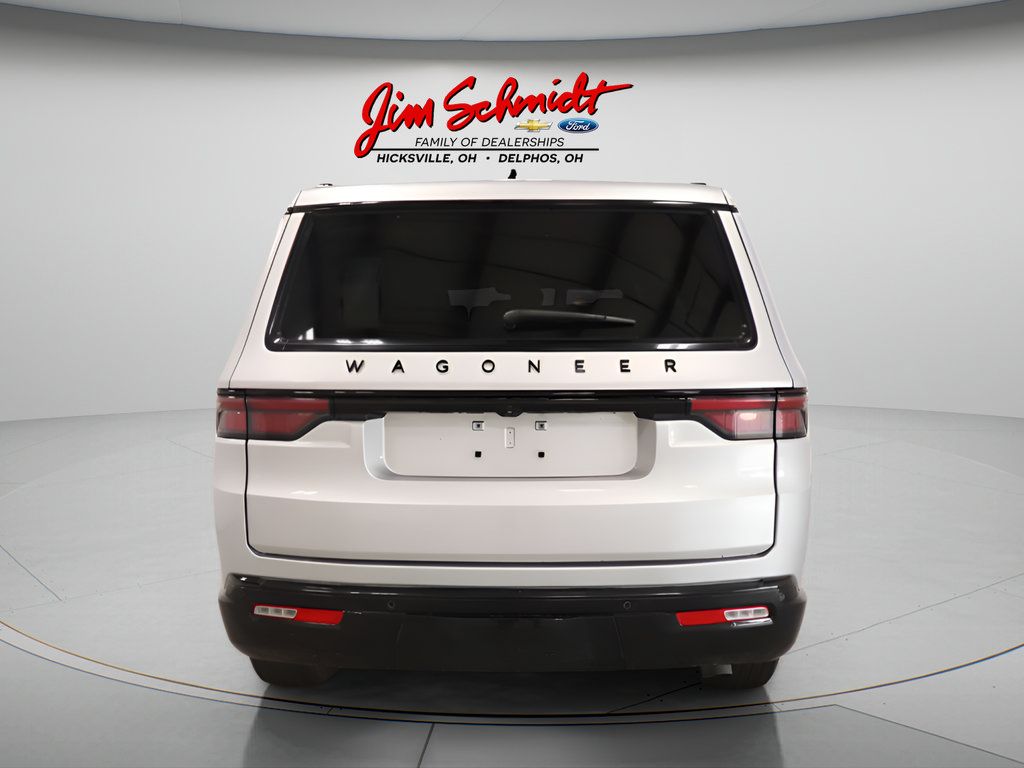 Used 2024 Jeep Wagoneer Series II AWD/4WD image 6