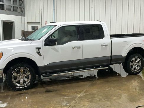 Certified 2022 Ford F150 XLT w/ Equipment Group 302A High image 9