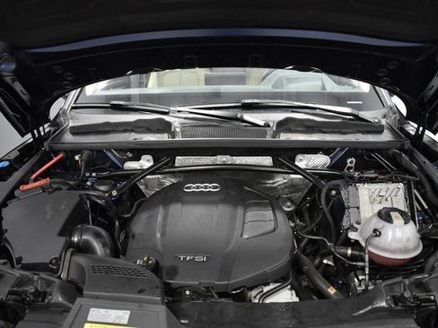 Used 2018 Audi Q5 Prestige w/ Prestige Package image 37