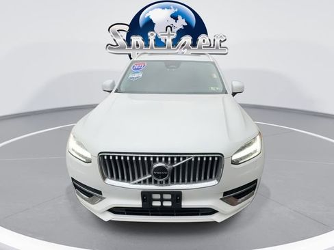 Used 2023 Volvo XC90 B6 Plus w/ Protection Package image 3