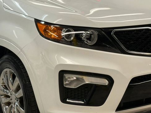 Used 2012 Kia Sorento SX w/ SX Premium Pkg image 6