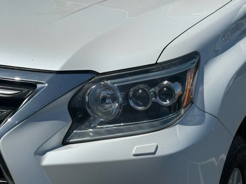 Used 2017 Lexus GX 460 image 26