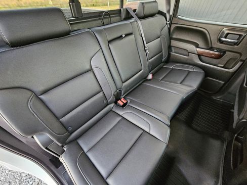 Used 2017 GMC Sierra 1500 SLT image 25