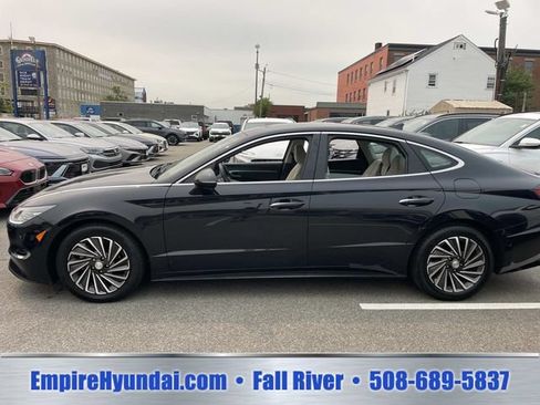 Used 2023 Hyundai Sonata SEL w/ Cargo Package FWD image 9