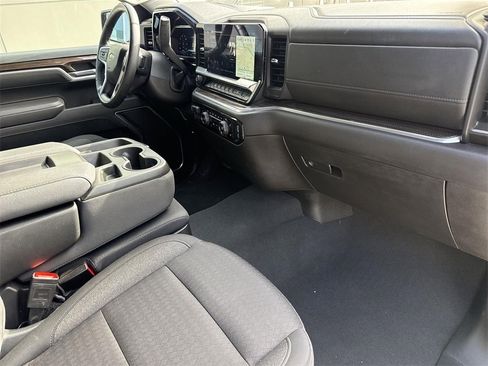 Used 2025 Chevrolet Silverado 1500 LT image 27