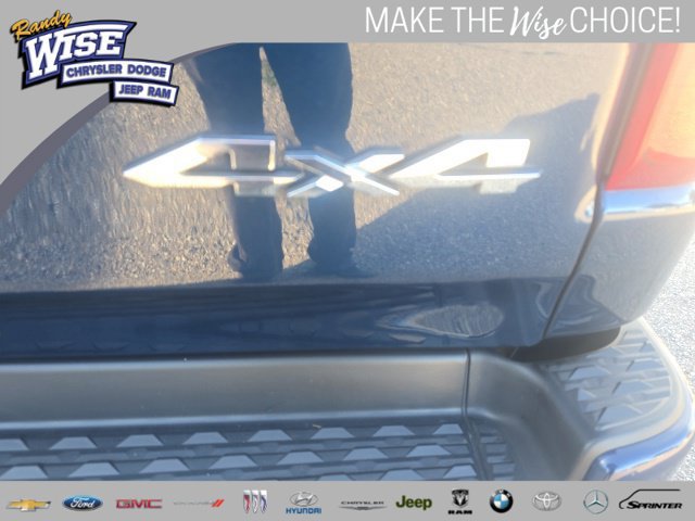 Used 2023 RAM 1500 Laramie AWD/4WD image 10