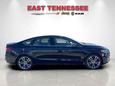 Used 2020 Ford Fusion Titanium image 2