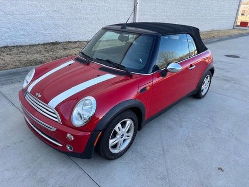 Used 2005 MINI Cooper Convertible image 3