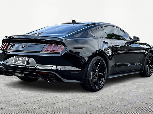 Used 2021 Ford Mustang Coupe image 2