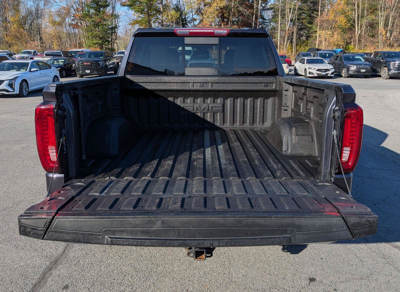 Used 2024 GMC Sierra 1500 SLT w/ SLT Premium Plus Package AWD/4WD image 10