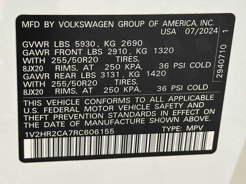 Used 2024 Volkswagen Atlas SE w/ Black Wheel Package AWD/4WD image 30
