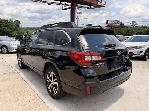 Used 2019 Subaru Outback 2.5i Limited AWD/4WD image 9