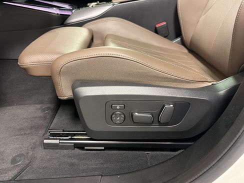 Certified 2025 BMW X3 xDrive30i w/ Convenience Package AWD/4WD image 13