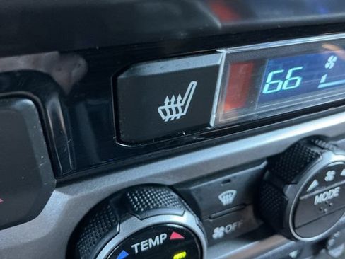 Used 2018 Toyota Tacoma Limited AWD/4WD image 29