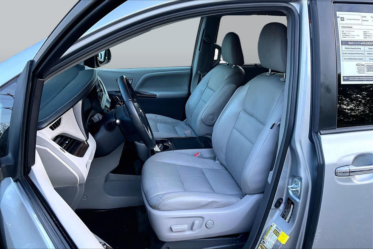 Used 2016 Toyota Sienna XLE w/ XLE Navigation Package AWD/4WD image 8
