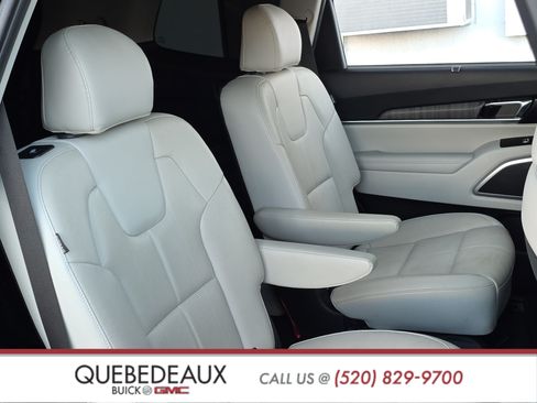 Used 2023 Kia Telluride EX w/ EX Captain's Chair Package FWD image 27