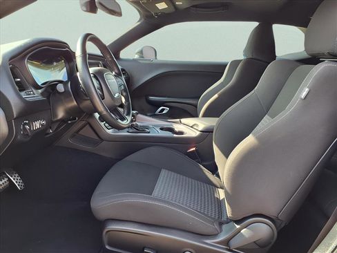 Used 2023 Dodge Challenger R/T w/ Blacktop Package image 10