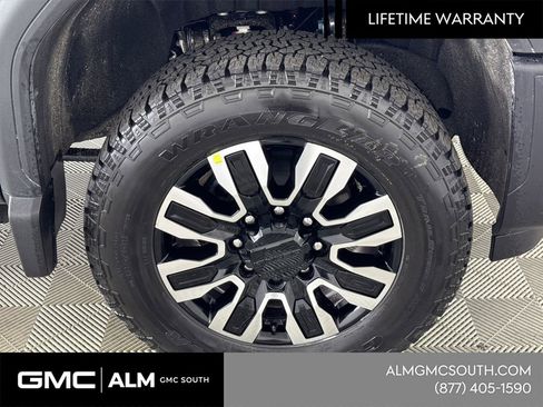 New 2026 GMC Sierra 2500 Denali Ultimate image 14