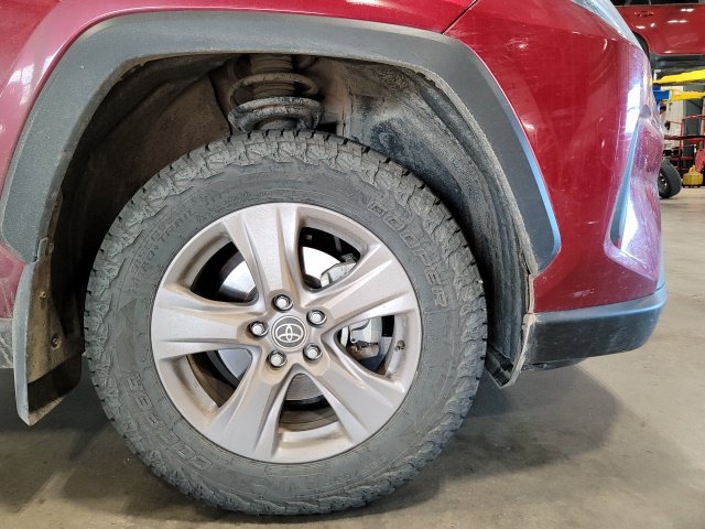 Used 2023 Toyota RAV4 XLE w/ Convenience Package AWD/4WD image 16