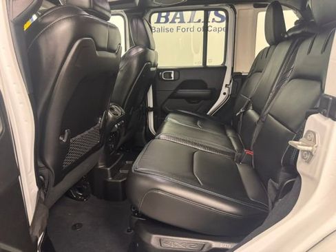 Used 2024 Jeep Wrangler High Altitude AWD/4WD image 17