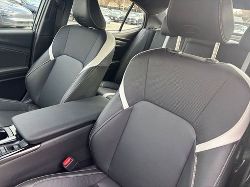 Used 2025 Toyota Camry SE image 34