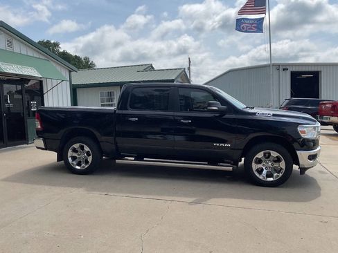 Used 2019 RAM 1500 Big Horn AWD/4WD image 2