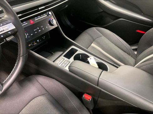 Certified 2024 Hyundai Sonata SEL w/ Convenience Package image 22