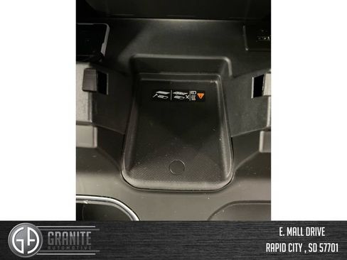 Used 2024 GMC Sierra 1500 Denali w/ Denali Reserve Package AWD/4WD image 28