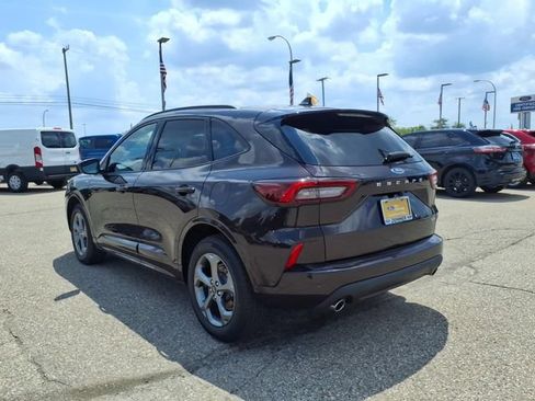Certified 2023 Ford Escape ST-Line w/ Tech Pack #1 AWD/4WD image 5