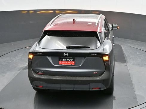 Used 2025 Nissan Kicks SR w/ SR Premium Package FWD image 33