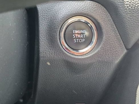 Used 2025 Toyota RAV4 XLE FWD image 20