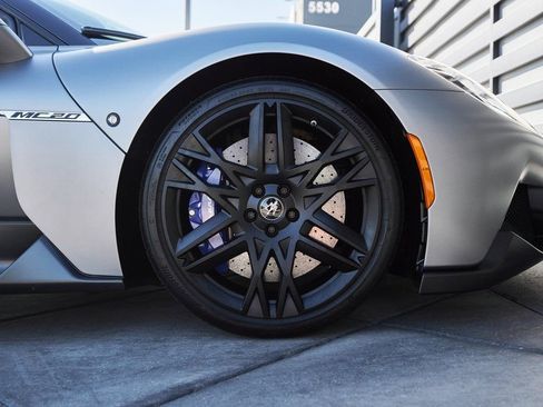 Used 2023 Maserati MC20 Spyder RWD image 30