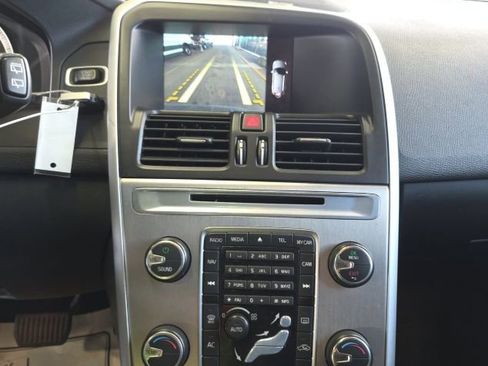 Used 2011 Volvo XC60 3.2 image 16