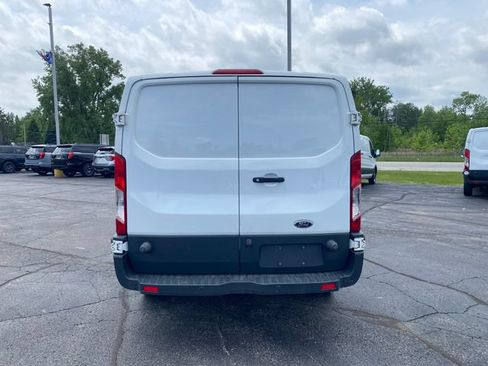 Used 2018 Ford Transit 250 148 Low Roof RWD image 12