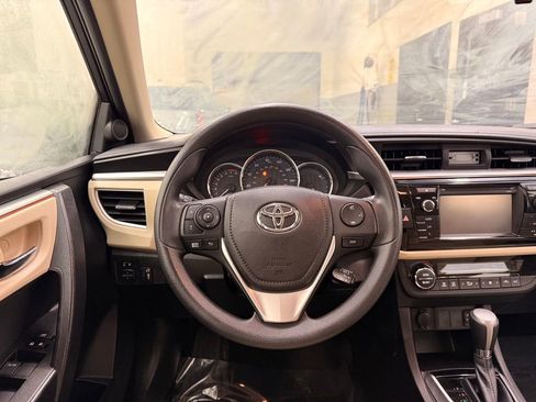 Used 2015 Toyota Corolla LE image 22