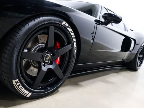 Used 2006 Ford GT RWD image 30