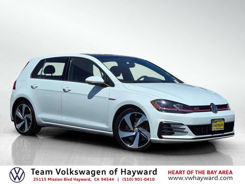 Used 2018 Volkswagen GTI SE FWD image 1