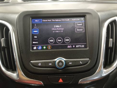 Used 2020 Chevrolet Equinox LT FWD image 25