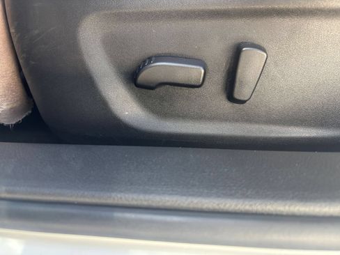 Used 2025 Nissan Altima 2.5 SV FWD image 21