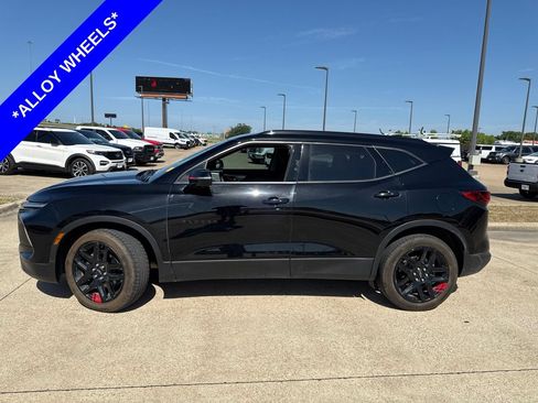 Used 2024 Chevrolet Blazer LT w/ Sound & Technology Package FWD image 3