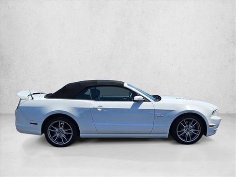 Used 2014 Ford Mustang GT Premium w/ Electronics Package RWD image 4