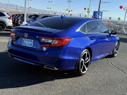 Used 2018 Honda Accord Sport image 5